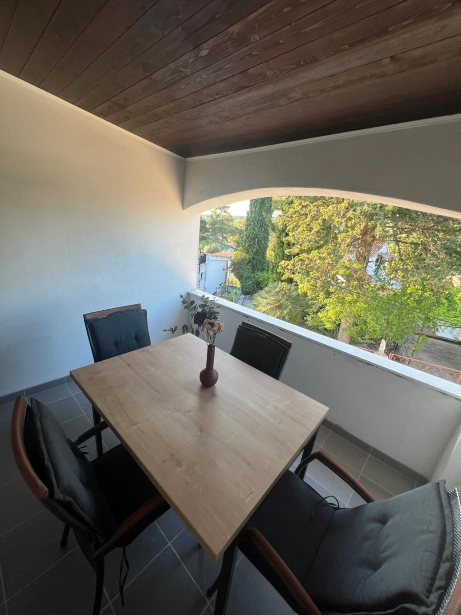 Apartment Bagaric Stari Grad  Extérieur photo